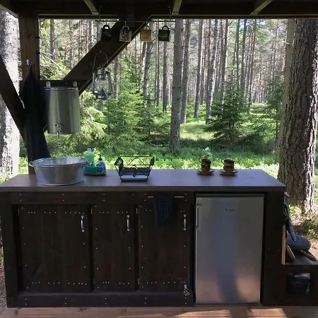 Tahkuna Tree-house * Malvaste