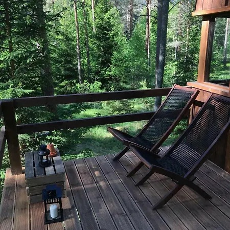 Tahkuna Tree-house 別荘 Malvaste