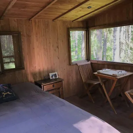 Tahkuna Tree-house Hébergement de vacances Malvaste