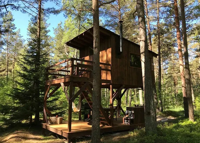 Tahkuna Tree-house Holiday home Malvaste