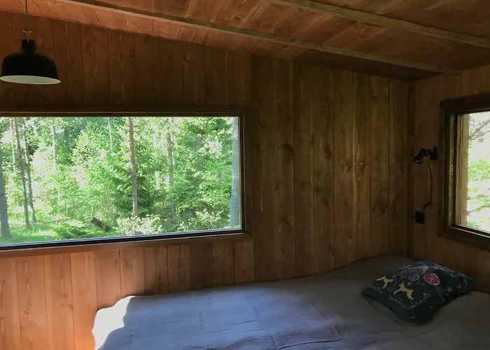 Tahkuna Tree-house * Malvaste