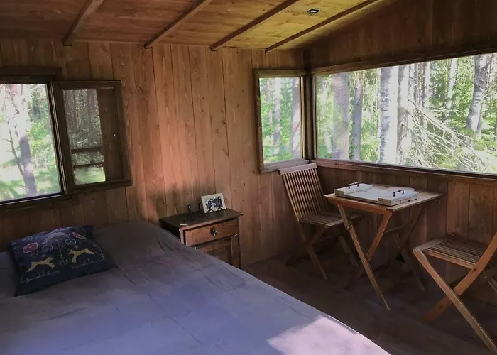 Tahkuna Tree-house Дом отдыха Malvaste